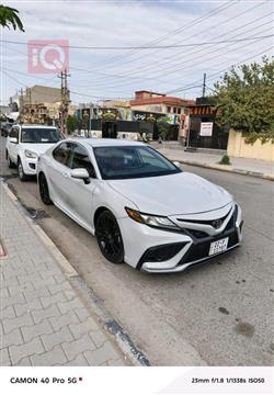 تۆیۆتا کامری